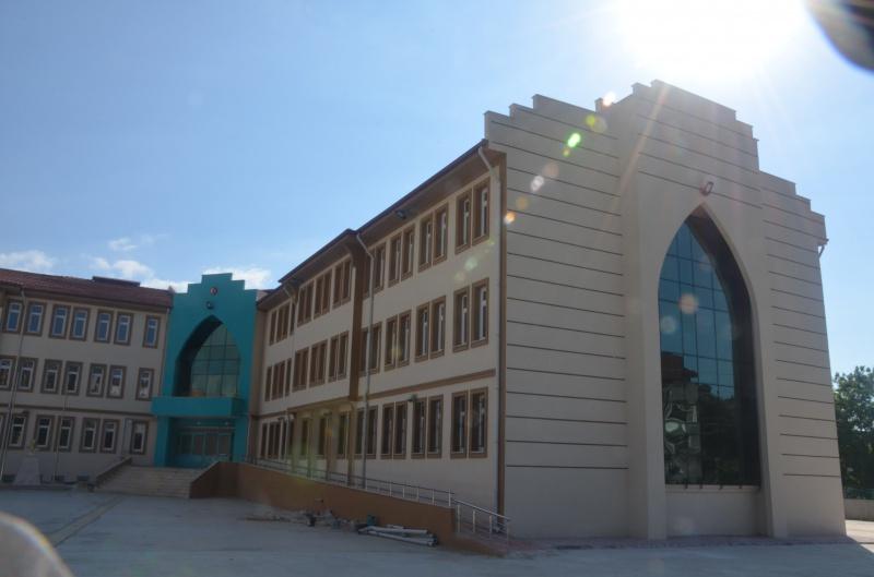 Sapanca İmamhatip Lisesi